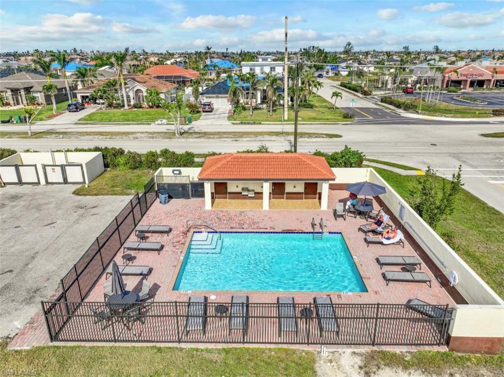 Luxury Oasis - Pool, Bbq, Patio - Cape Coral, Florida Apartman Kültér fotó